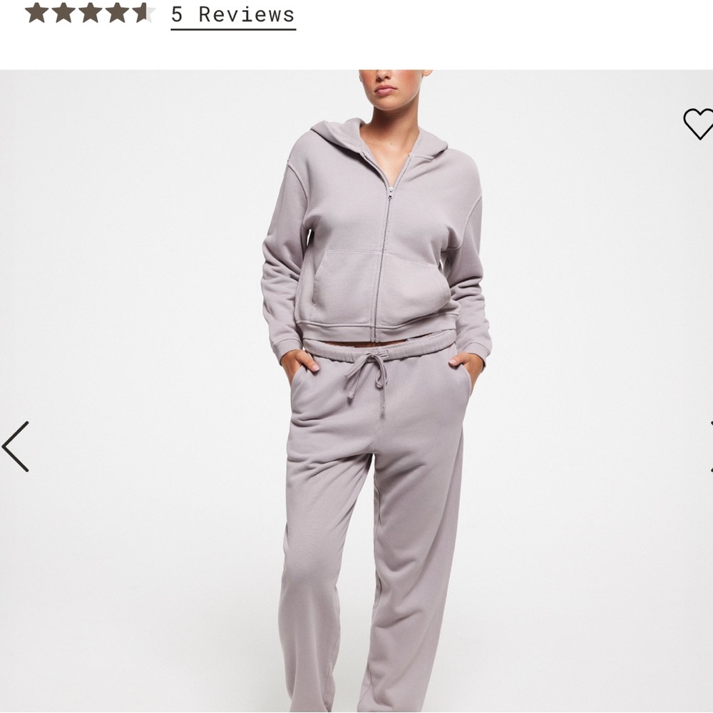 Skims shrunken zip up hoodie color oyster. Size XS. Worn only a handful of times